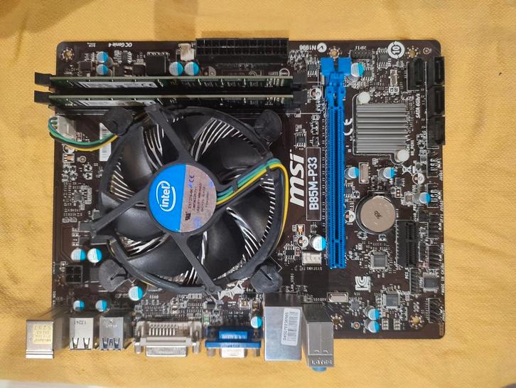 Bundle: MSI B85M-P33 MB + Intel Core i5-4440 CPU + 8 GB RAM., Computers en Software, Moederborden, Gebruikt, Intel, DDR3, Ophalen of Verzenden