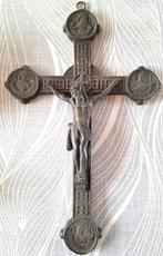 bronzen kruisbeeld, Antiek en Kunst, Antiek | Religieuze voorwerpen, Ophalen