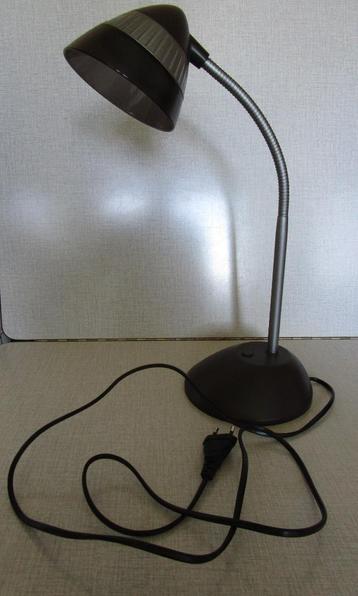 Lampe de bureau LED Philips lampe de table fonctionnelle - 