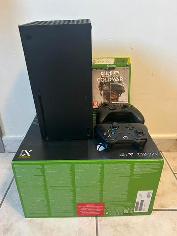 Xbox serie x + 2 manette + lot de jeux beschikbaar voor biedingen