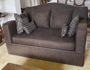 Comfortable 2 zit beschikbaar voor biedingen