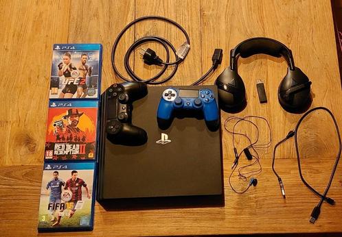 Playstation 4 ( 1TB ) + 2 controllers + Headset+ 3 games, Games en Spelcomputers, Games | Sony PlayStation 4, Ophalen
