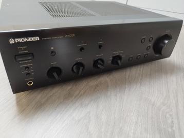 Pioneer versterker beschikbaar voor biedingen