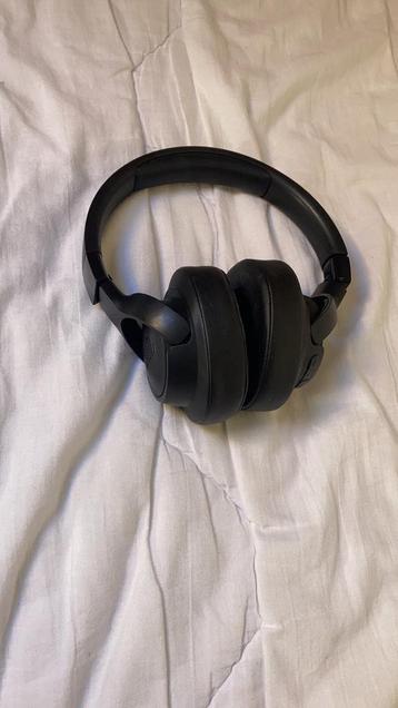 Jbl koptelefoon  beschikbaar voor biedingen