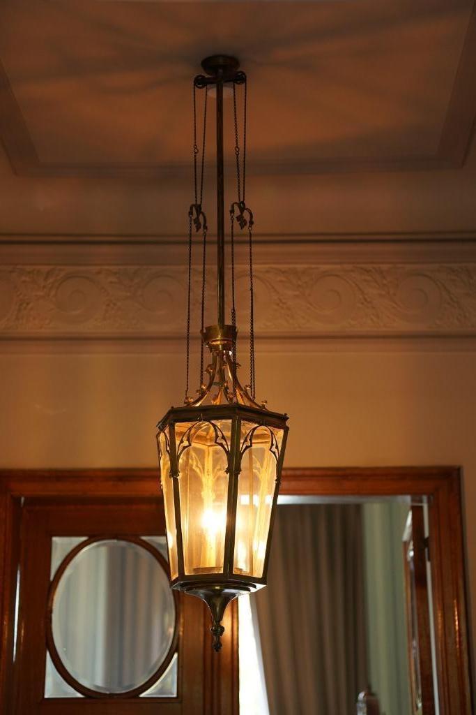 Antieke messing lantaarn-hanglamp – gotisch geïnspireerd, Antiek en Kunst, Antiek | Brons en Koper, Brons, Ophalen