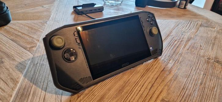 Handheld Computer MSI Claw 155h ultra 7 1TB + accesoires, Consoles de jeu & Jeux vidéo, Consoles de jeu | Nintendo Switch, Enlèvement