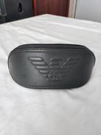 Étui a lunettes EMPORIO ARMANI en gris, Ophalen, Zo goed als nieuw, Grijs, Bril