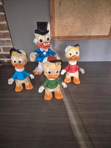 Vintage piep/knijp pop.  beschikbaar voor biedingen