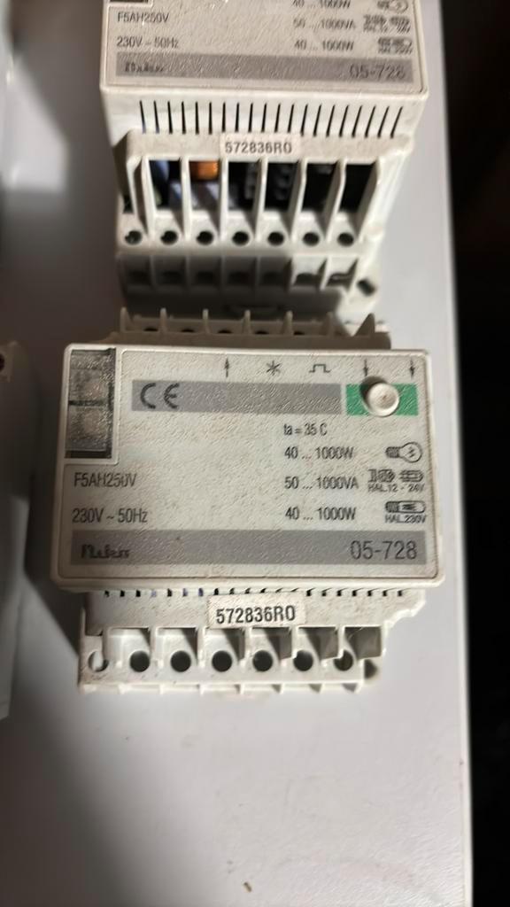 Modulaire dimmer niko 1000va 3stuks, Hobby en Vrije tijd, Elektronica-componenten, Zo goed als nieuw, Ophalen