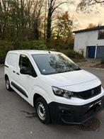 Peugeot Partner essence – 2021 – 40 710 km – état impeccable, Auto's, 4 deurs, 1199 cc, Wit, Bedrijf