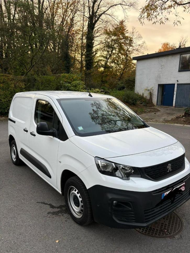 Peugeot Partner essence – 2021 – 40 710 km – état impeccable, Auto's, Bestelwagens en Lichte vracht, Bedrijf, ABS, Alarm, Cruise Control