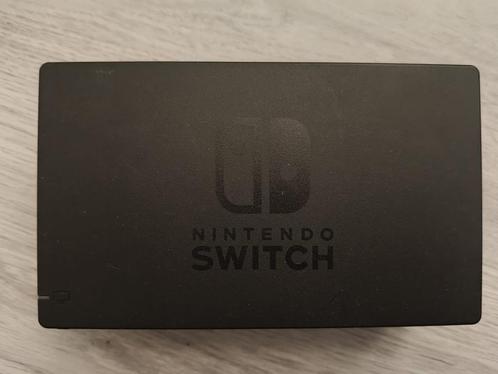 Nintendo Switch Dock, Games en Spelcomputers, Spelcomputers | Nintendo Consoles | Accessoires, Zo goed als nieuw, Switch, Overige typen