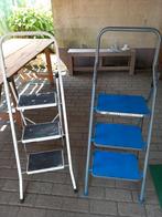 Te koop twee trapladders 3 treden, Ophalen, Zo goed als nieuw