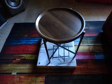 Table d'appoint ronde neuve  beschikbaar voor biedingen