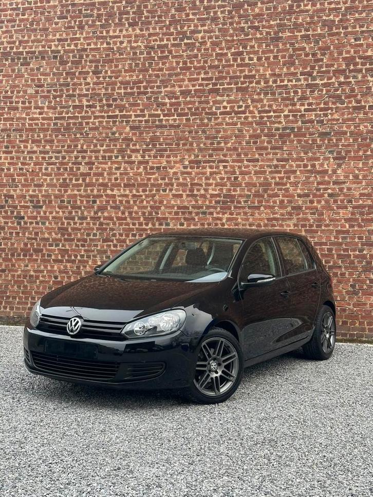 Volkswagen 1.4 Essence Carplay, Autos, Volkswagen, Entreprise, Golf, ABS, Caméra de recul, Phares directionnels, Airbags, Air conditionné