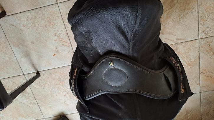 graziozo dressuurzadel, Sport en Fitness, Overige Sport en Fitness, Zo goed als nieuw, Ophalen