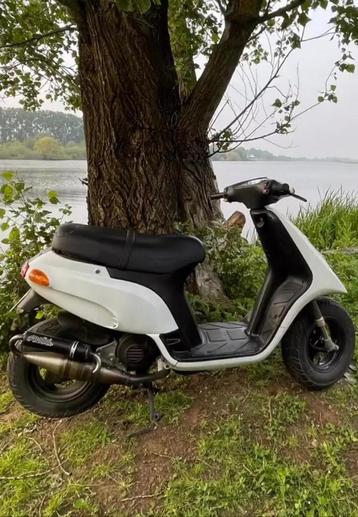 Piaggio typhoon 70cc, Fietsen en Brommers, Ophalen, Tweetakt, Gebruikt, Overige modellen