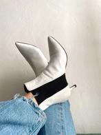 Livraison gratuite bottes point de fête en cuir blanc taille, Vêtements | Femmes, Chaussures, Comme neuf, Boots et Botinnes, Blanc