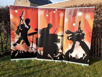 decor 3 rolbanners van 1m breed x 2m hoog beschikbaar voor biedingen