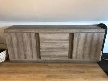 Commode te koop beschikbaar voor biedingen