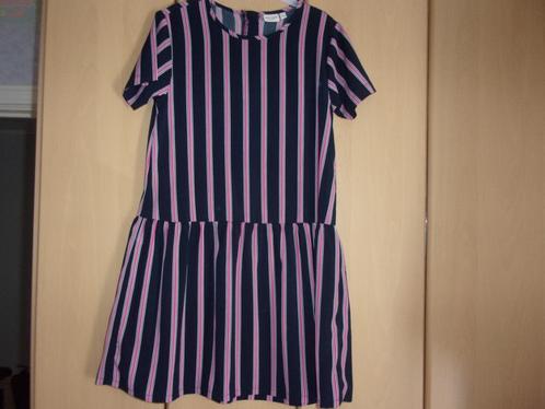 Mooi zomer jurje. Maat 140. (NAME IT), Kinderen en Baby's, Kinderkleding | Maat 140, Zo goed als nieuw, Meisje, Jurk of Rok, Ophalen of Verzenden