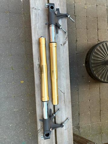 Cbr1000rr voor/achter veer set beschikbaar voor biedingen