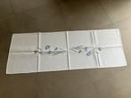 Geborduurde witte tafelloper met bloemen, Enlèvement ou Envoi, Neuf