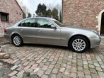 Mercedes E220 Elegance 1ste Belgische Eigenaar, Auto's, Achterwielaandrijving, 174 g/km, Beige, Leder