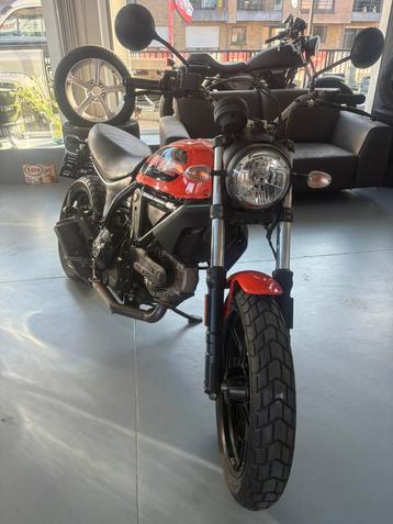 Ducati scrambler 400 beschikbaar voor biedingen