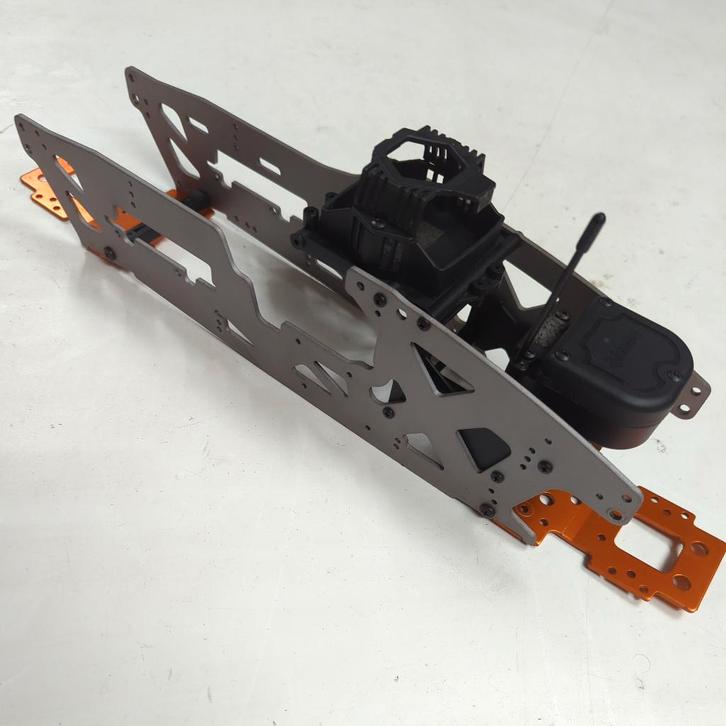 HPI Savage XL Flux chassis + ontvangerbox, bodemplaten, Hobby & Loisirs créatifs, Modélisme | Radiocommandé & Téléguidé | Voitures