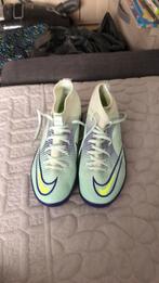 Ronaldo zaal voetbal schoenen of sportschoenen, Sport en Fitness, Volleybal, Ophalen, Gebruikt, Schoenen