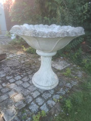 Plantenbak  beschikbaar voor biedingen