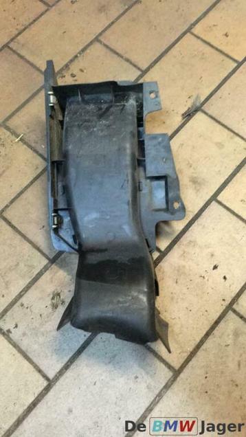 Luchtgeleiding LV BMW 3-serie Compact E46  51718268375 beschikbaar voor biedingen