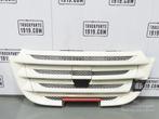 DAF 2048272 |  Onder grill, Auto-onderdelen, Ophalen, Gebruikt, DAF, Carrosserie en Plaatwerk