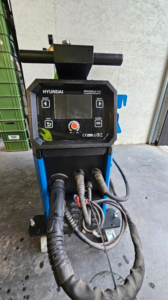 HYUNDAI PROWELD 350 Elektrisch lassen + watercooler, Zakelijke goederen, Machines en Bouw | Lastechniek, Ophalen