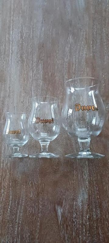 Duvel setje  beschikbaar voor biedingen