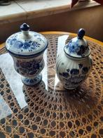 vaas delfts blue handpainted, Antiek en Kunst, Ophalen