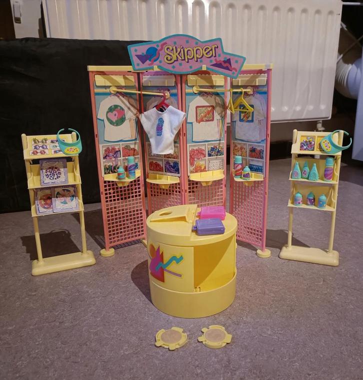 Barbie vintage Skipper t-shirt shop 1989, Kinderen en Baby's, Speelgoed | Poppenhuizen, Gebruikt, Ophalen of Verzenden