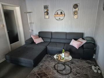 Hoeksalon  beschikbaar voor biedingen