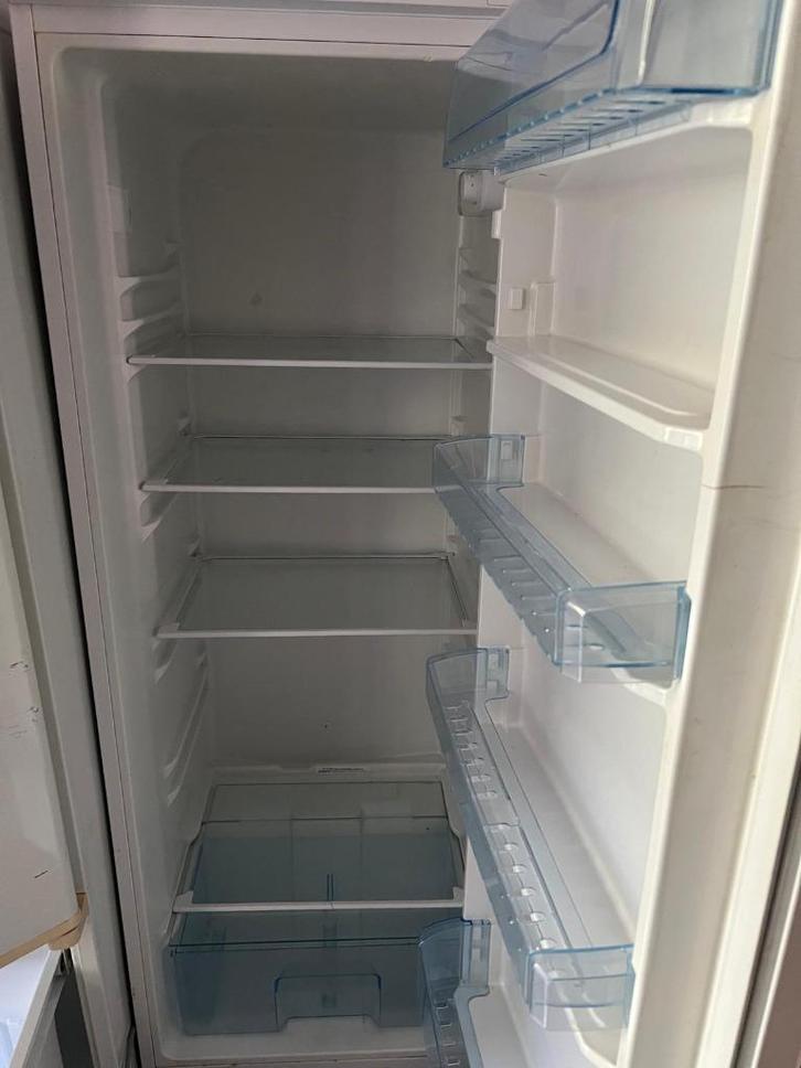 BEKO KOELKAST, Elektronische apparatuur, Koelkasten en IJskasten, Gebruikt, Ophalen