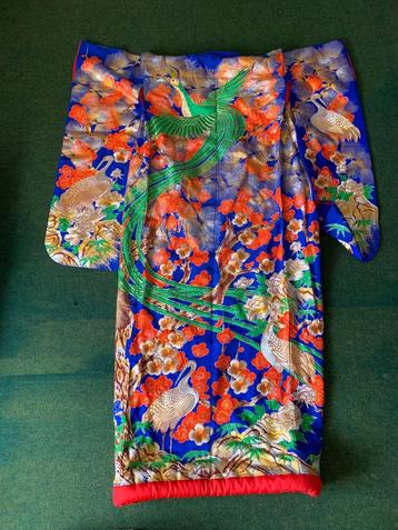 Vintage Japanse bruiloft kimono beschikbaar voor biedingen