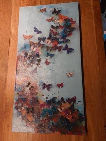 Canvas met vlinders beschikbaar voor biedingen