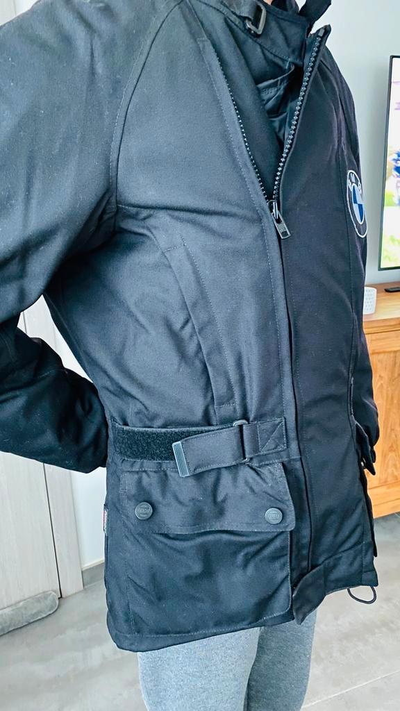 Motorvest dames all weather IXS - 2 delig - maatje Smal, Motos, Vêtements | Vêtements de moto, Manteau | tissu, Femmes, Neuf, sans ticket