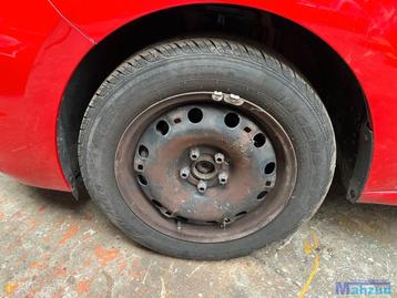 SEAT TOLEDO 4 5x100 57.1 15 inch stalen velgen beschikbaar voor biedingen