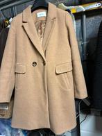 beige jas stradivarius mt M, Enlèvement, Porté, Beige