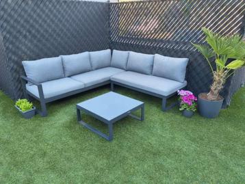 Tuinset en loungeset  beschikbaar voor biedingen