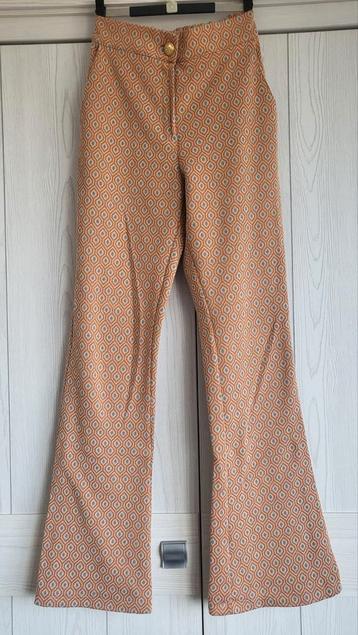 Broek, maat S beschikbaar voor biedingen