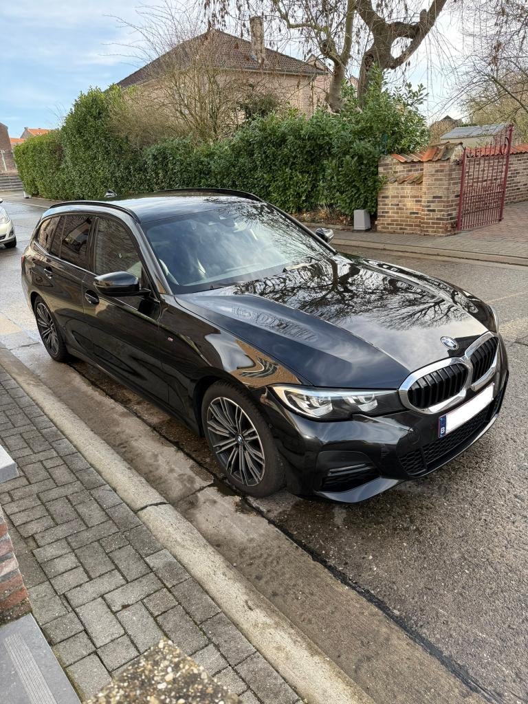 BMW 318dA Touring, Autos, BMW, Particulier, Série 3, Caméra de recul, Phares directionnels, Airbags, Air conditionné, Alarme, Apple Carplay