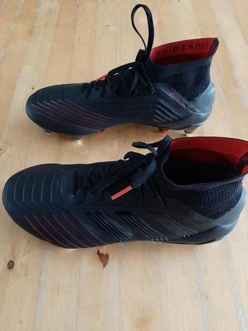 Chaussures de football Adidas Predator taille 40