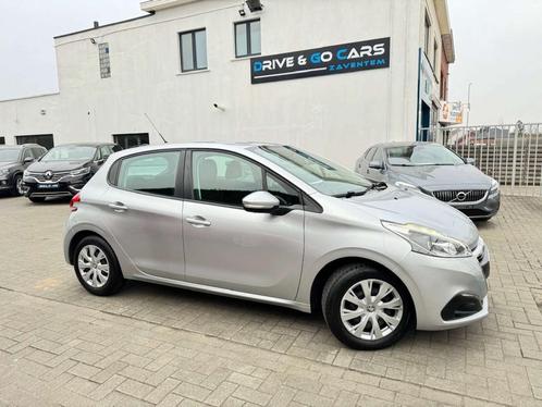 Peugeot 208 1.2i Benzine Style - CarPlay * 1 JAAR GARANTIE *, Auto's, Peugeot, Bedrijf, Te koop, ABS, Airconditioning, Android Auto